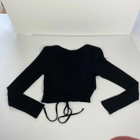 3/$15 Basic casual tie back long sleeve round neck scoop crop neck top small - Picture 8 of 13